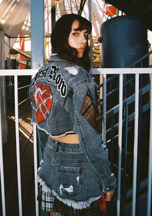 PLAID APPLIQUE DENIM CROP TRUCKER JACKET
