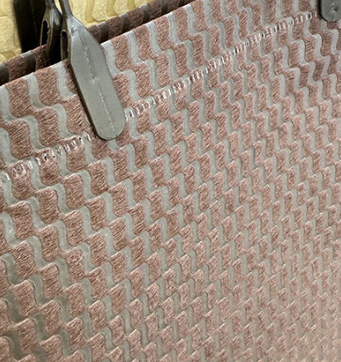 25pcs, 2 Sizes Brown Wavy Woven Pattern Non-woven Gift Bag