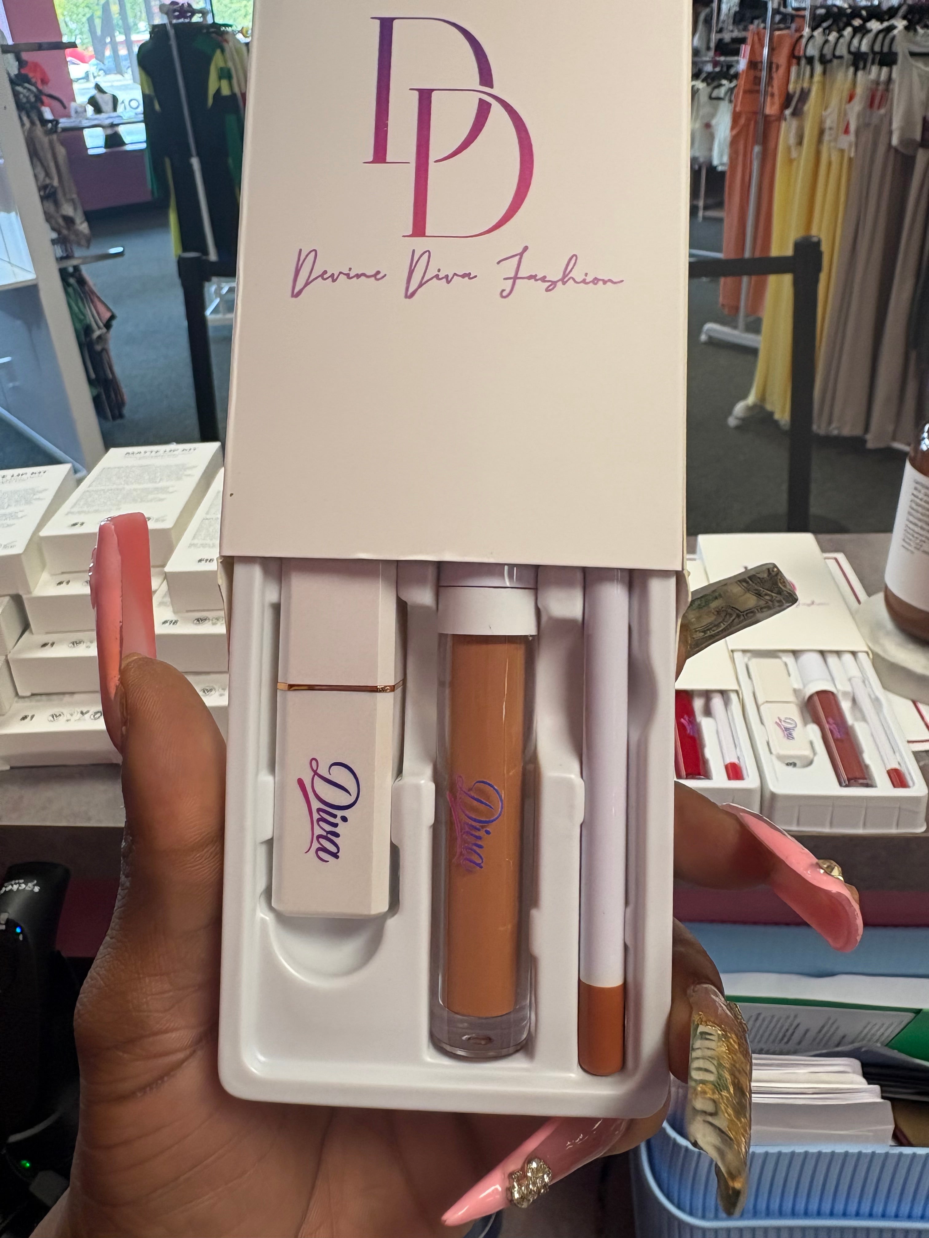 Diva Lip Kit women makeup set