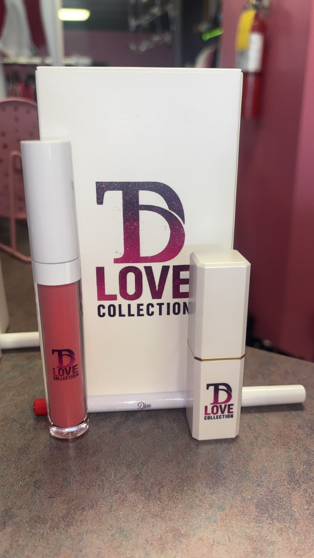 Lip swatch photo of Devine XO TeLove Lip Kit shade