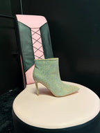 Front view Izara Shoes stylish women luxury heels design