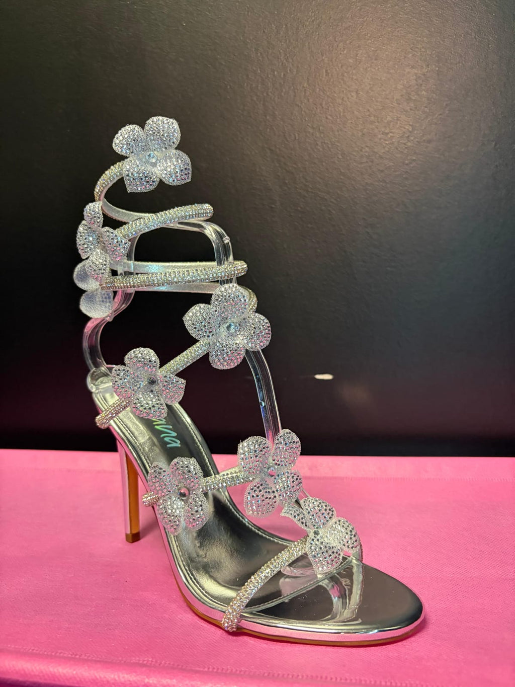 Side view Mariana Shoes comfortable high heel women shoes
