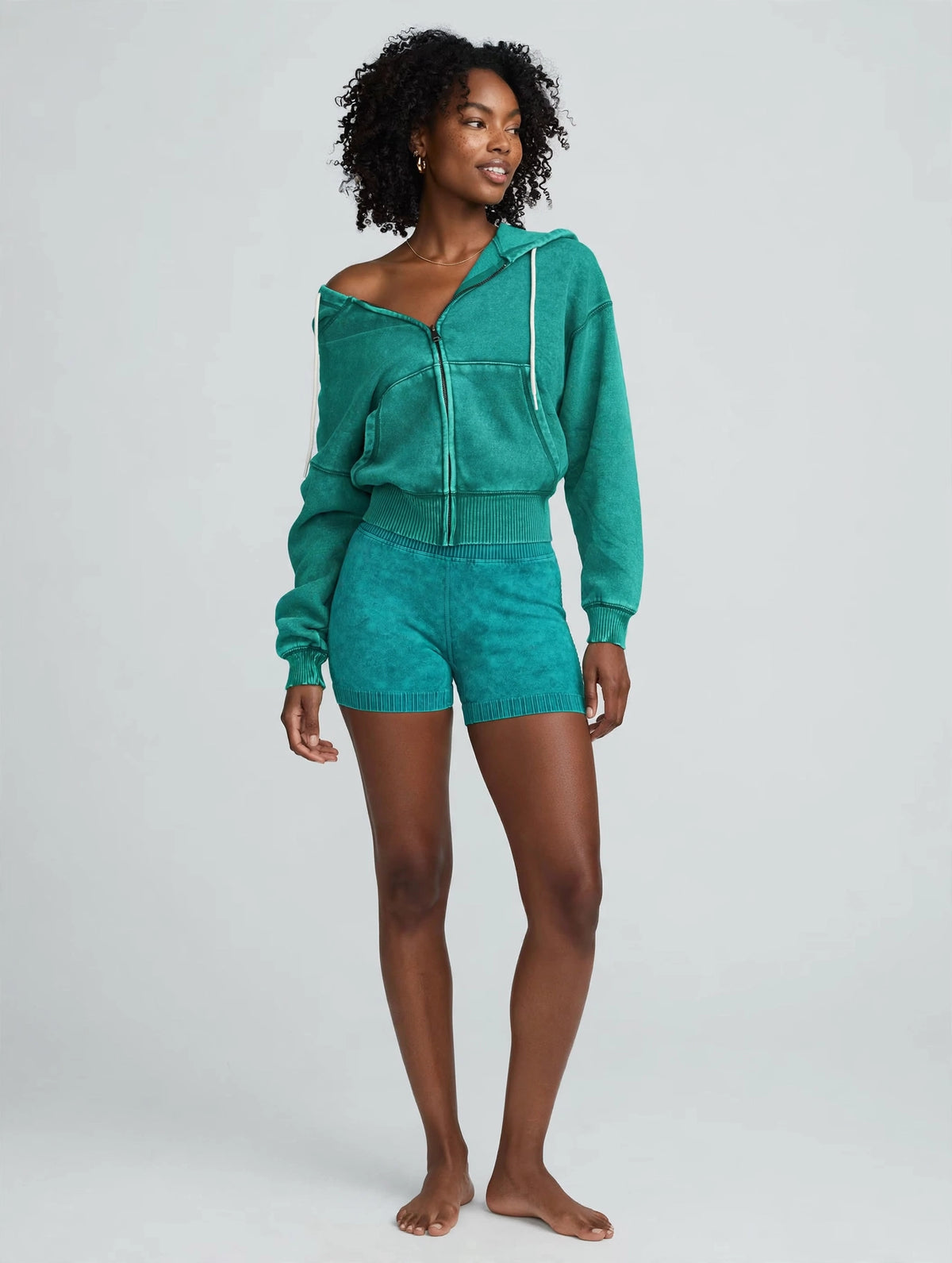 Hoodie Active Short Set – Premium Casual Athleisure Two-Piece Outfit